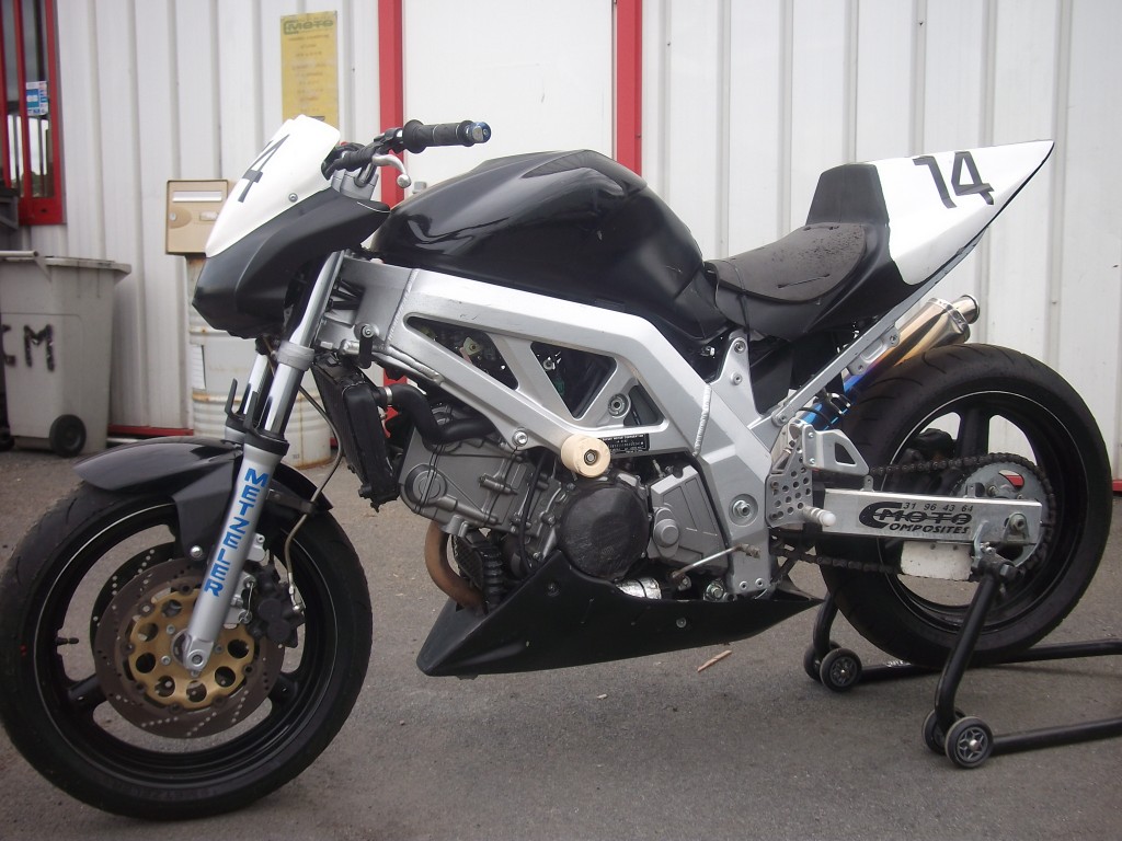 650 SV Piste
