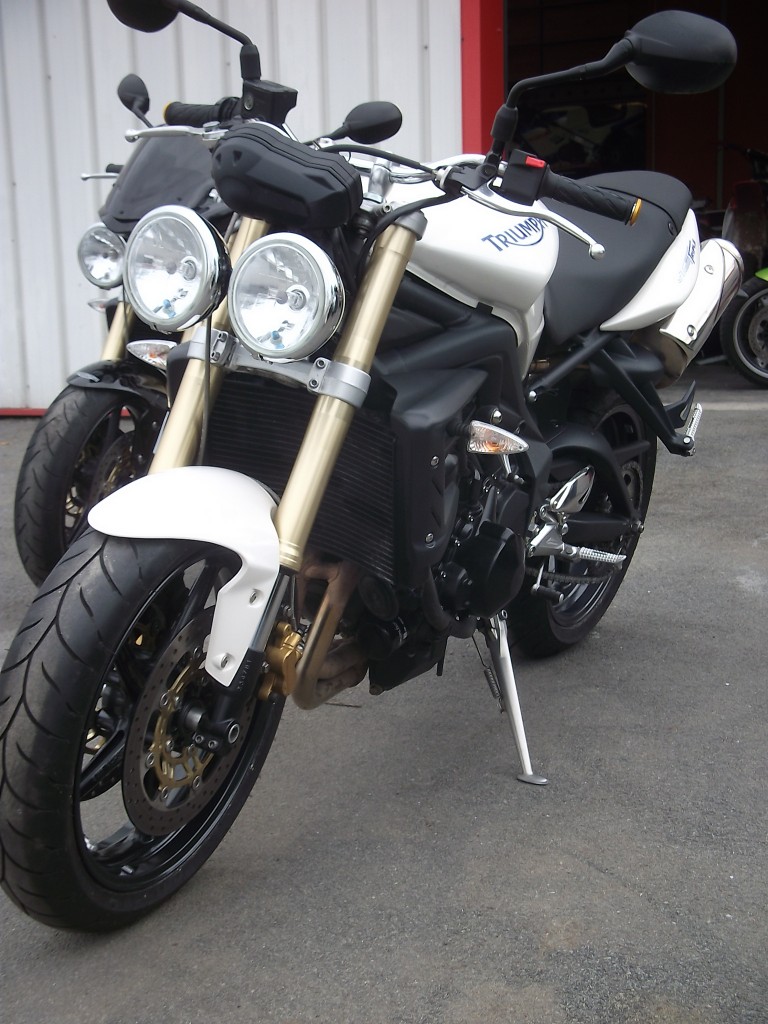 675 street triple